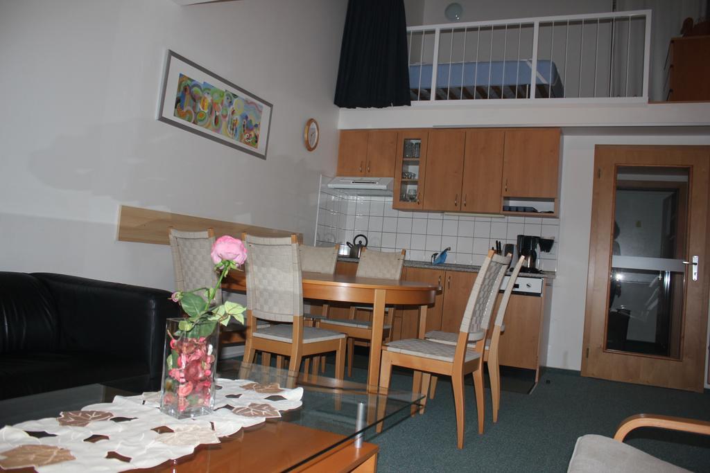 Apartment Poustevník Pec pod Snezkou Exterior foto